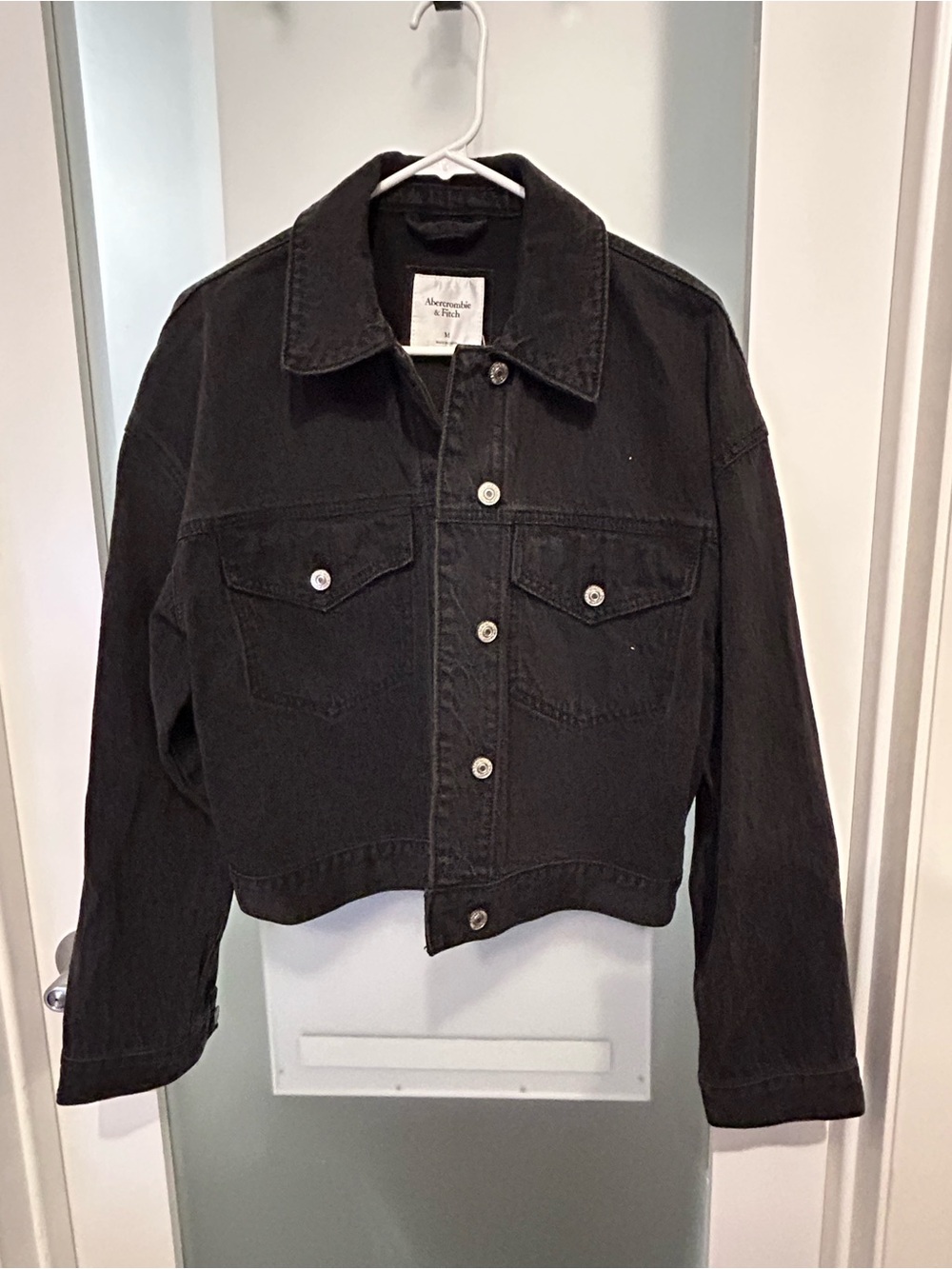 Abercrombie & Fitch Black Cropped Denim Jacket - Picture 3 of 7